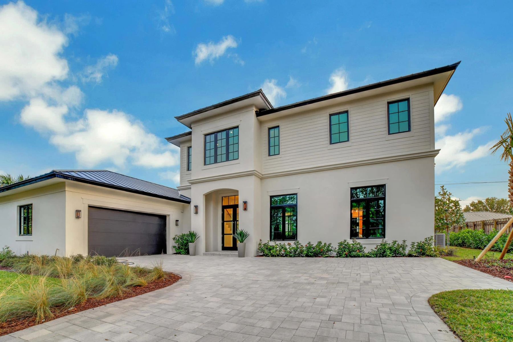 Custom home built by Inlet Construction in Tequesta, Florida